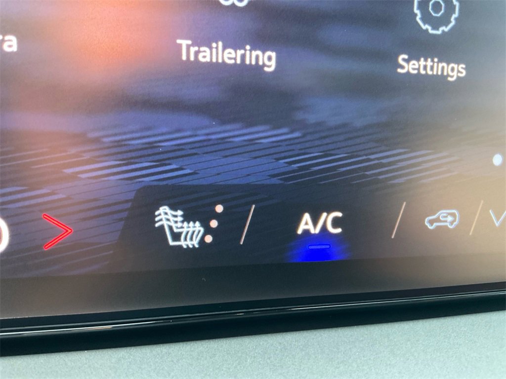 New 2026 Chevrolet Traverse LT w/ Driver Confidence Package image 22