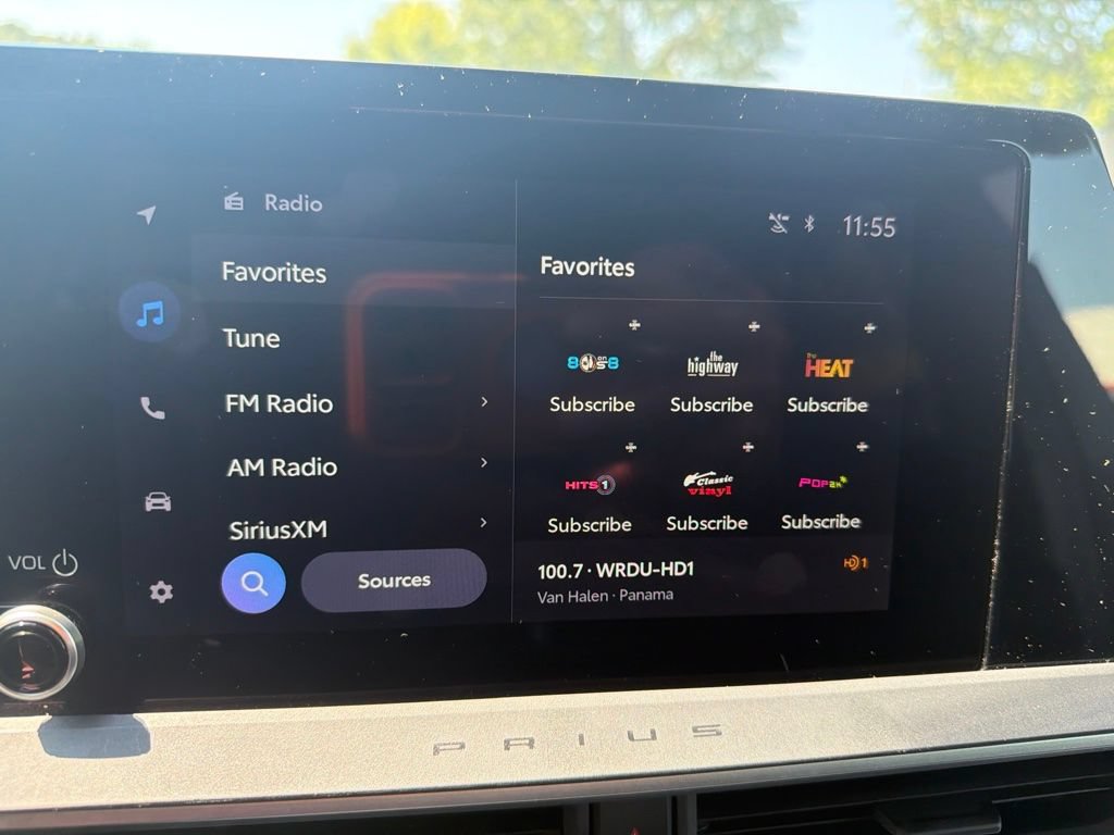 Used 2024 Toyota Prius LE FWD image 11