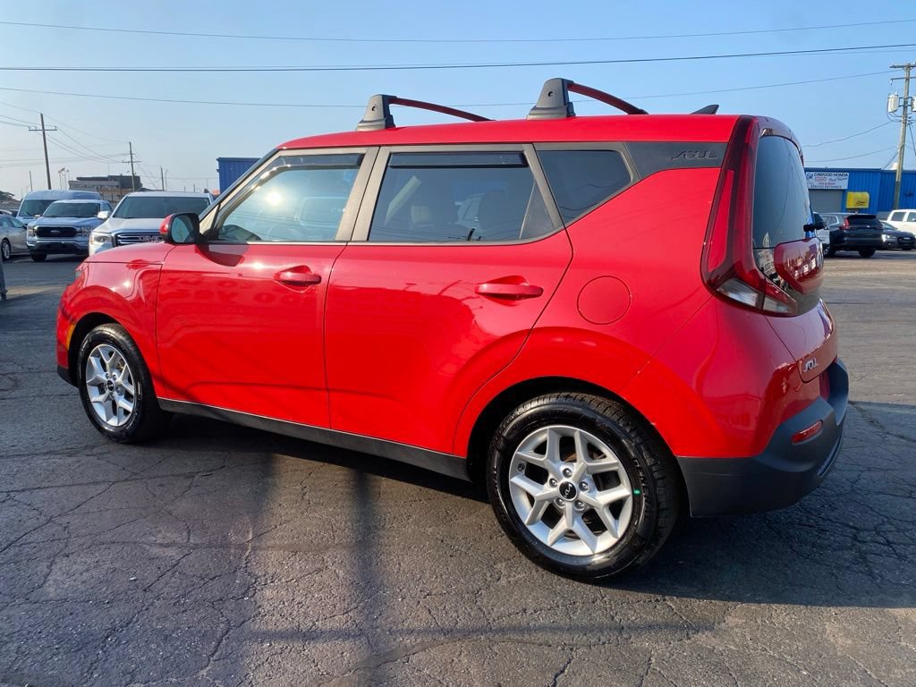 Used 2022 Kia Soul LX w/ Technology Package FWD image 6