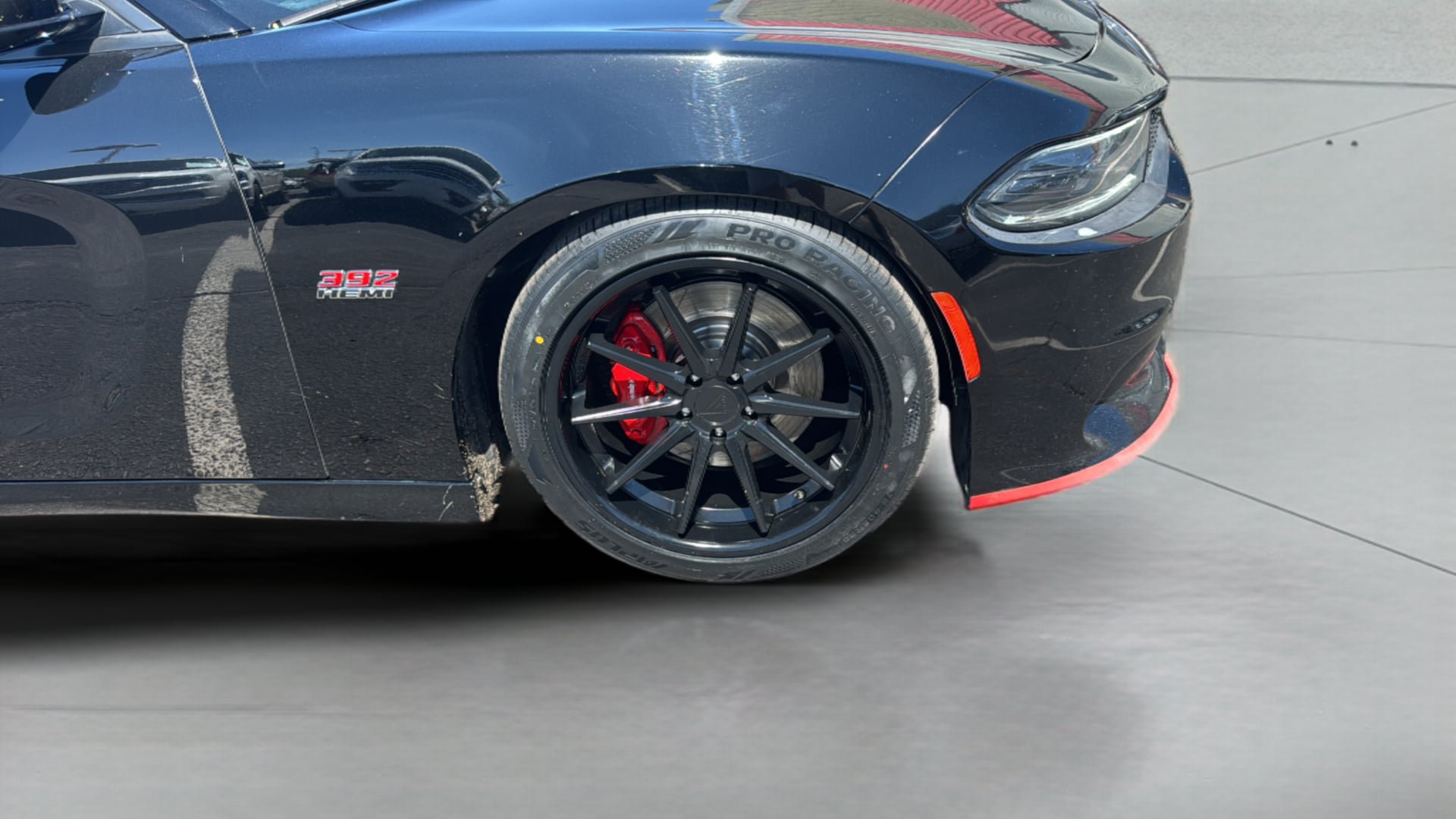 Used 2016 Dodge Charger R/T Scat Pack w/ Technology Group RWD image 34