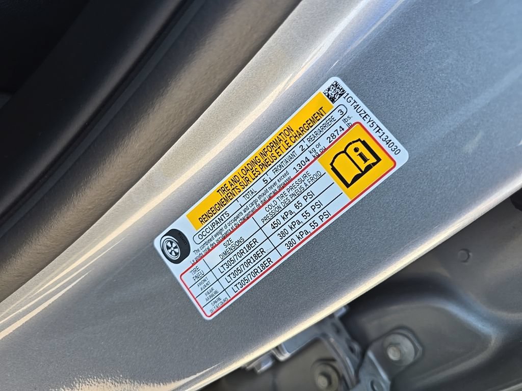 Used 2026 GMC Sierra 2500 AT4X AWD/4WD image 15