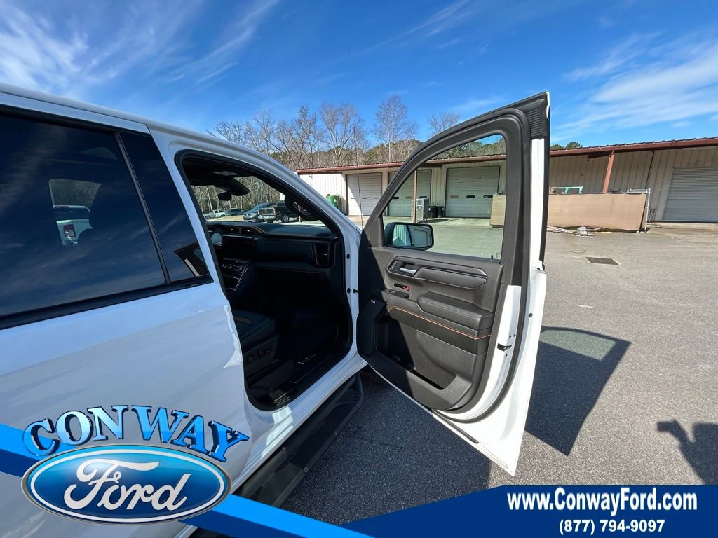 Used 2025 GMC Sierra 1500 AT4 w/ AT4 Premium Package image 32