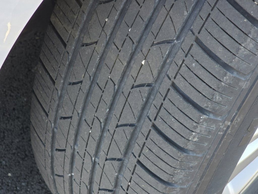 Used 2019 Buick Enclave Essence image 31