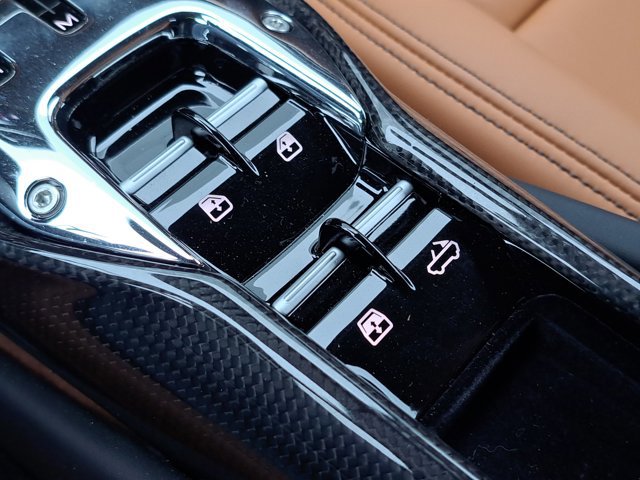 Used 2024 Ferrari 296 GTS image 28