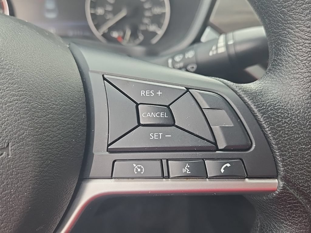 Used 2024 Nissan Altima 2.5 SV FWD image 17
