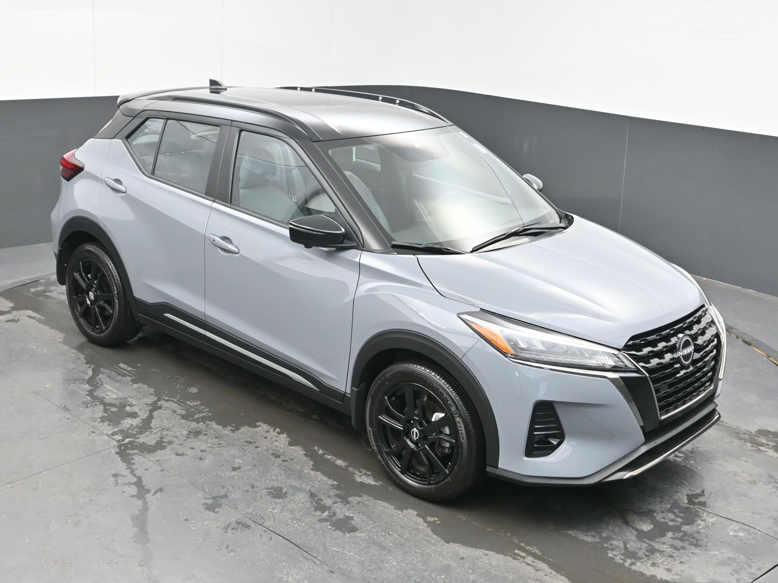 Certified 2024 Nissan Kicks SR w/ SR Premium Package image 29