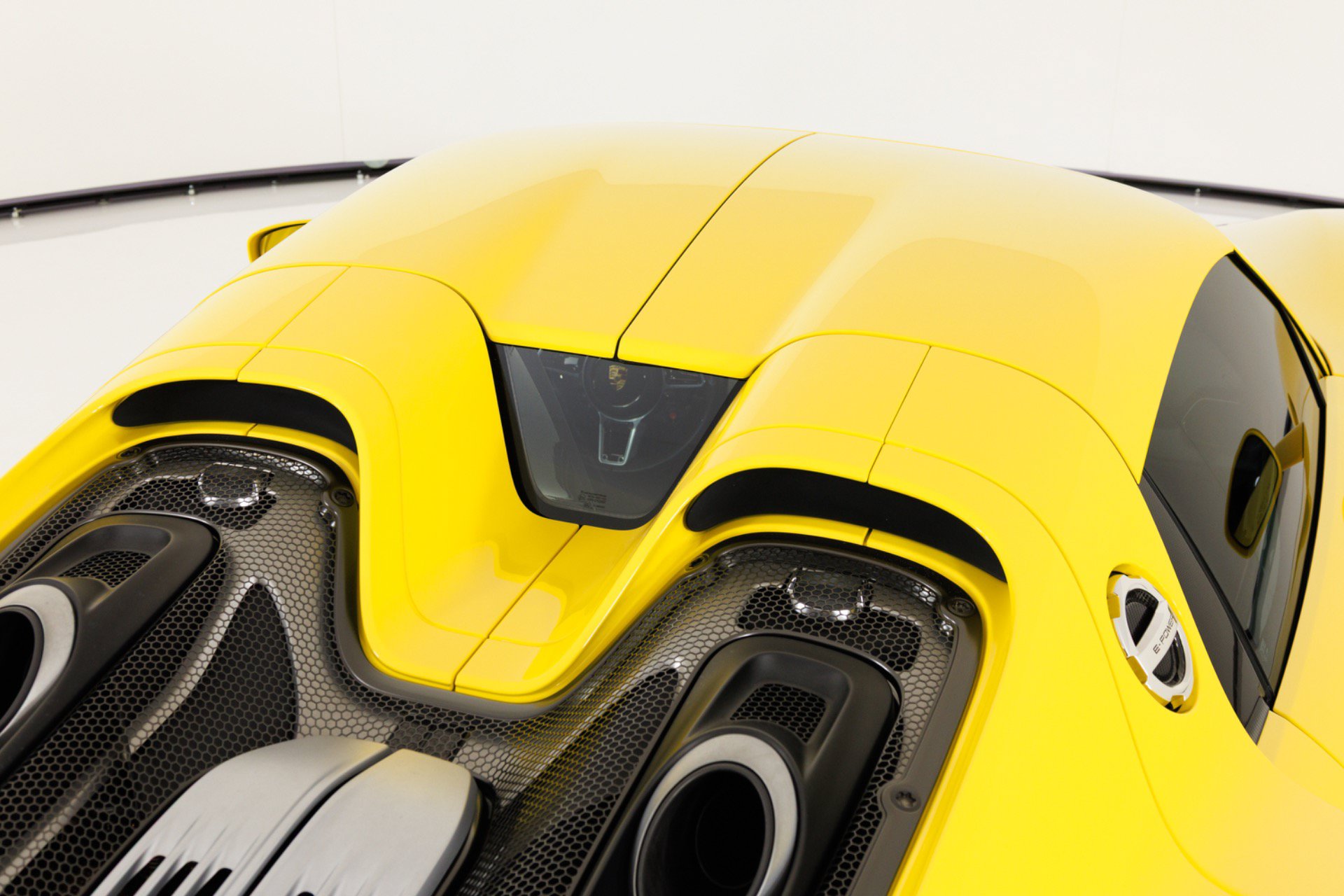 Used 2015 Porsche 918 Spyder AWD/4WD image 66