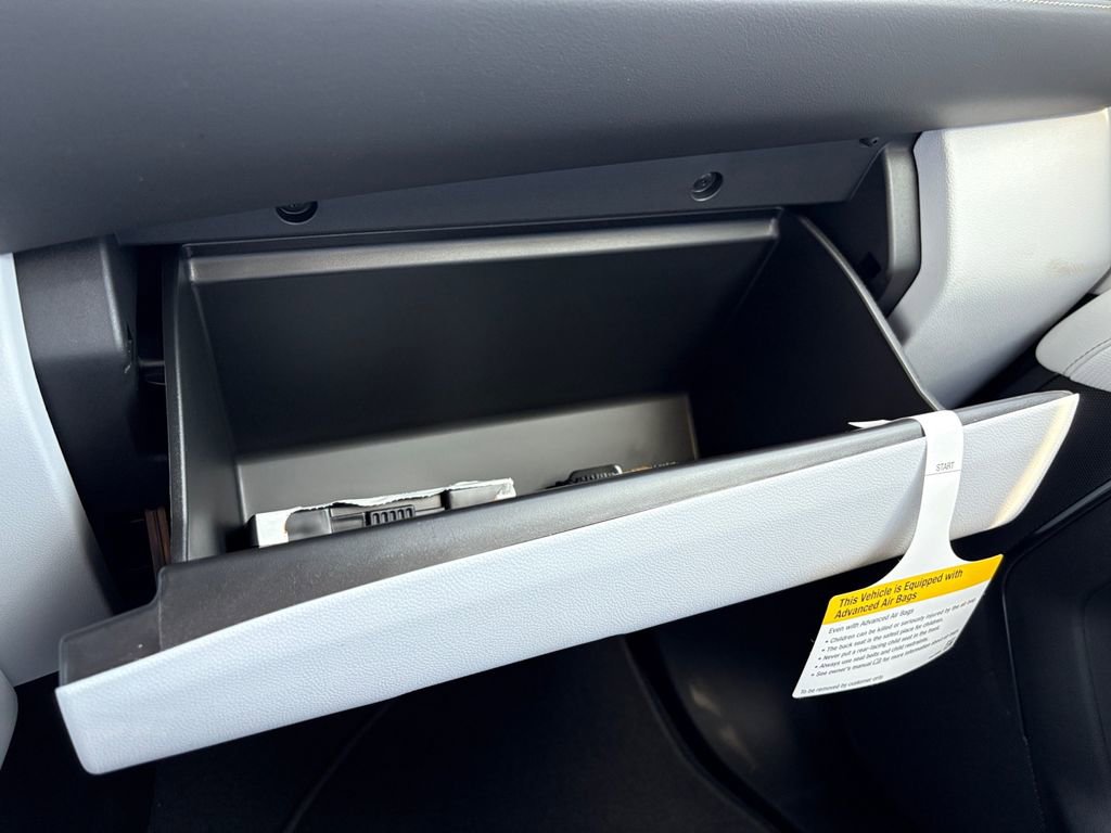 New 2026 Chevrolet Suburban Premier image 7