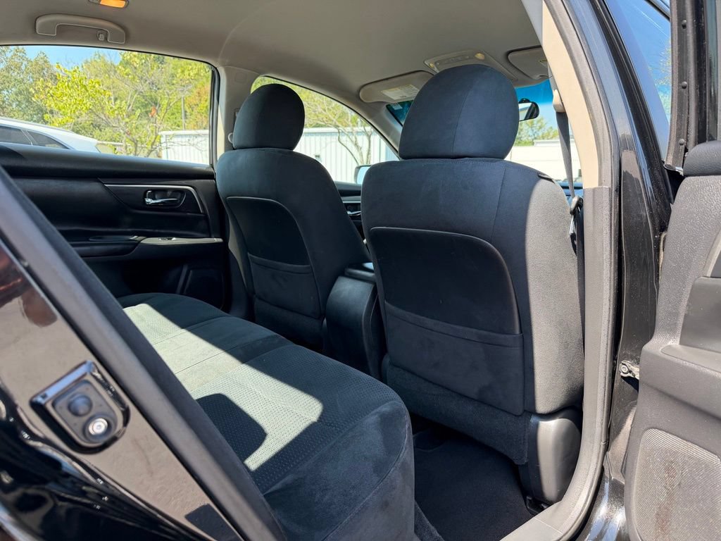 Used 2015 Nissan Altima 2.5 SV FWD image 27