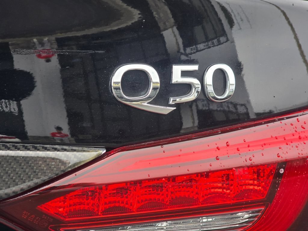Used 2022 INFINITI Q50 Luxe w/ Cargo Package RWD image 14