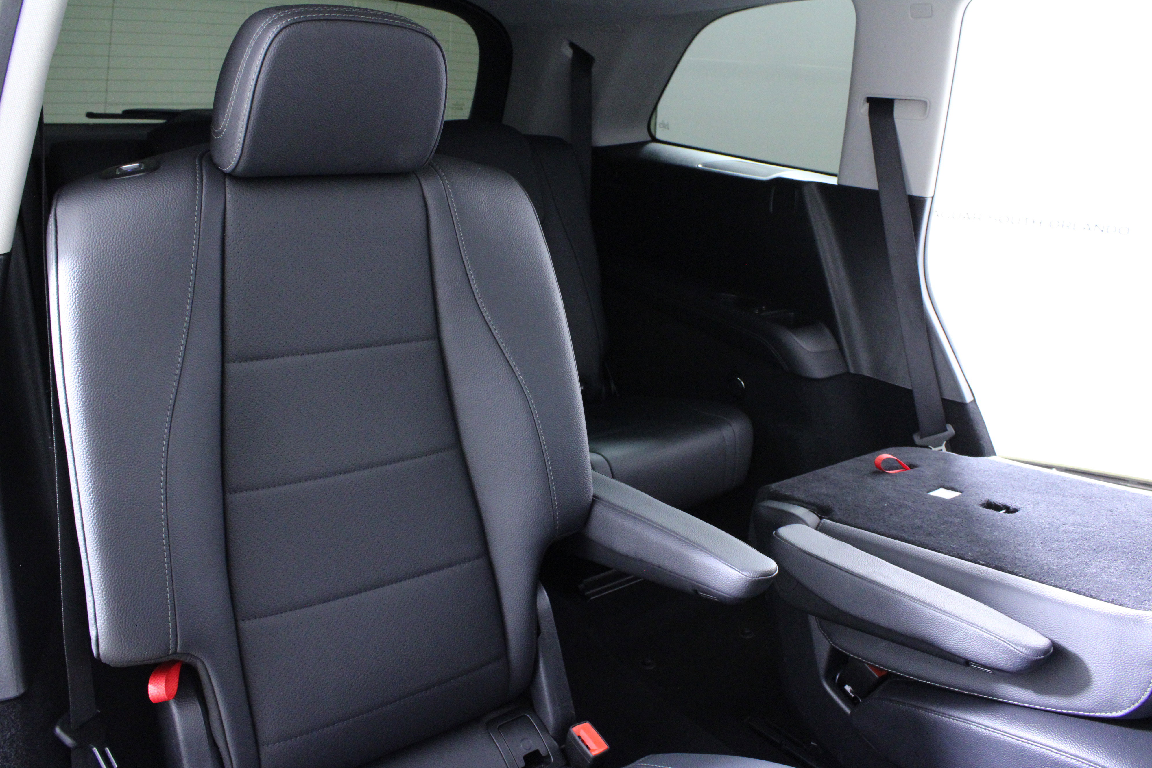 Used 2024 Mercedes-Benz GLS 450 4MATIC image 15