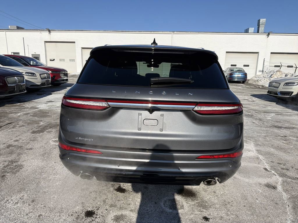 Used 2022 Lincoln Corsair Grand Touring image 4