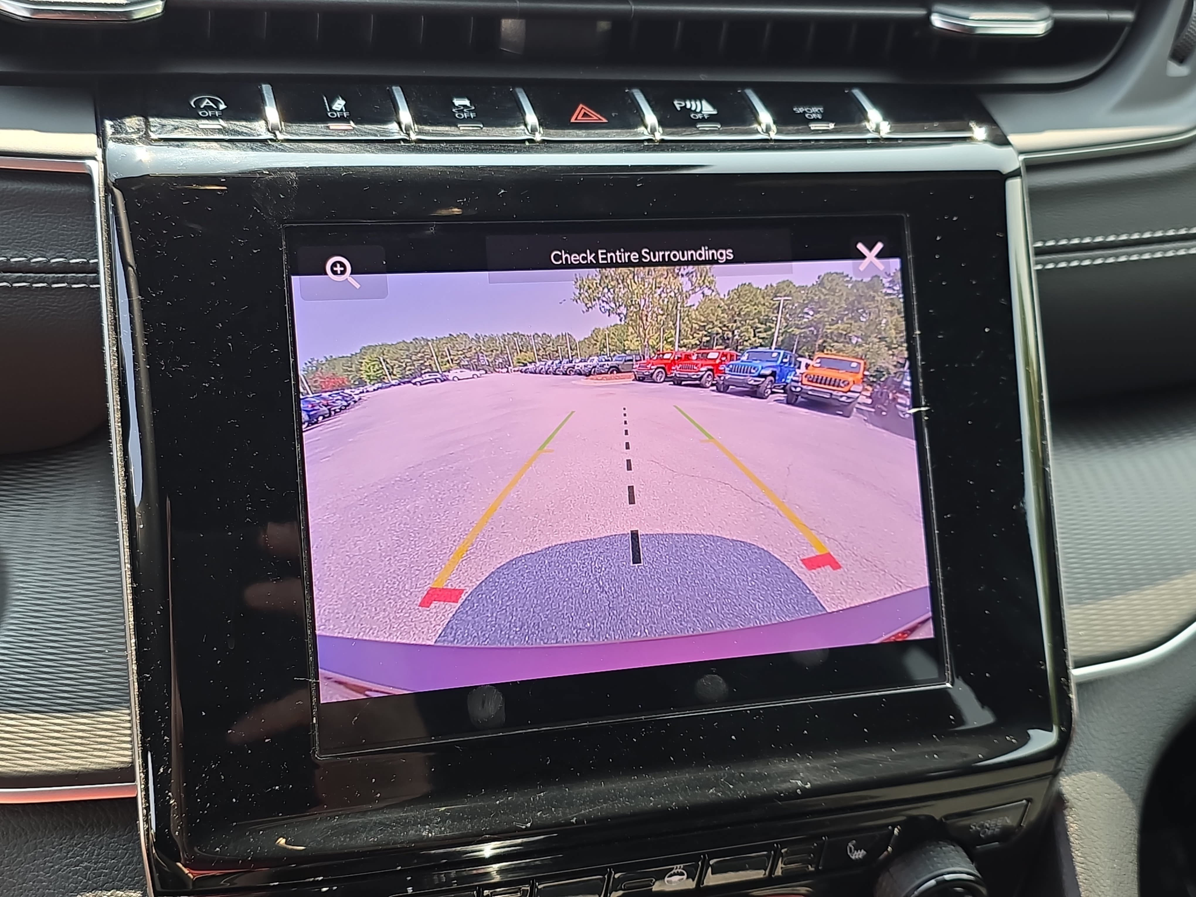 Certified 2025 Jeep Grand Cherokee L Laredo AWD/4WD image 21