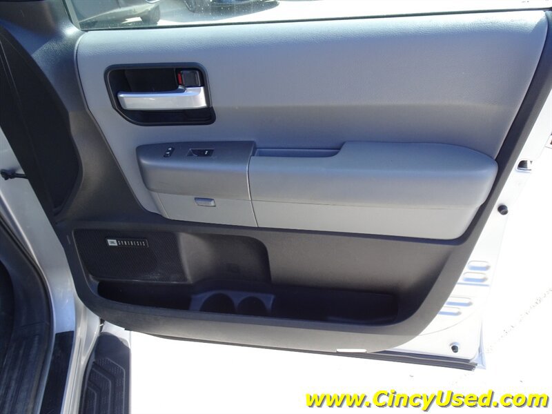 Used 2015 Toyota Sequoia Limited AWD/4WD image 36