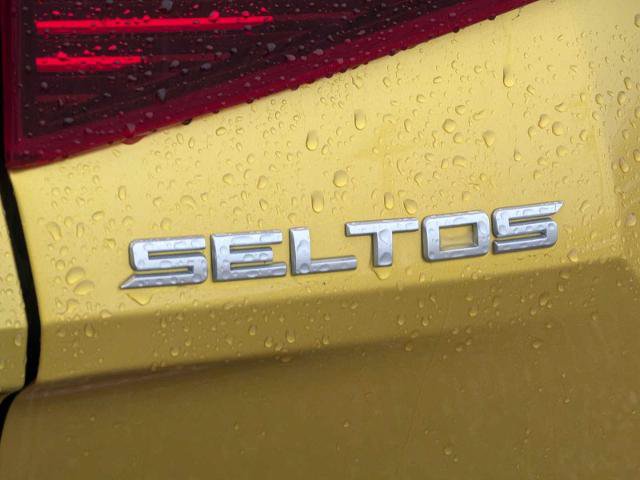 Used 2023 Kia Seltos SX w/ SX Sunroof Package AWD/4WD image 12
