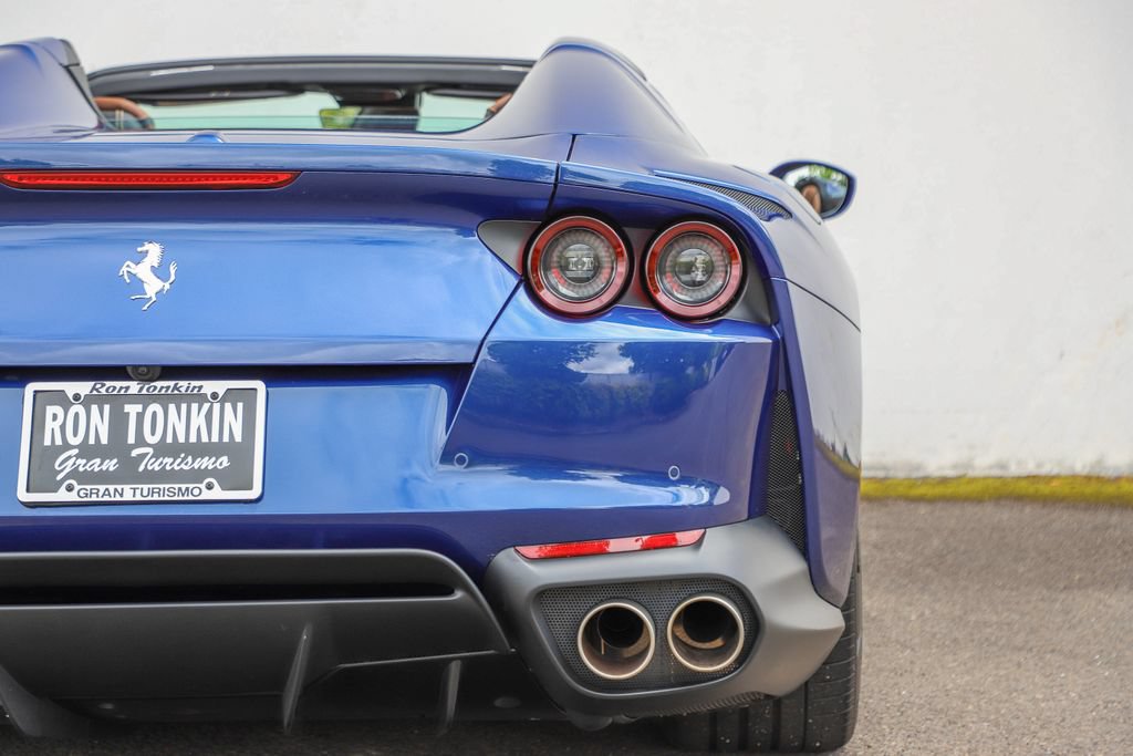 Used 2021 Ferrari 812 GTS RWD image 65