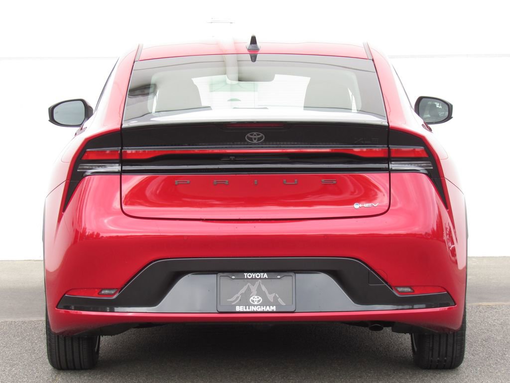 New 2026 Toyota Prius XLE FWD image 7