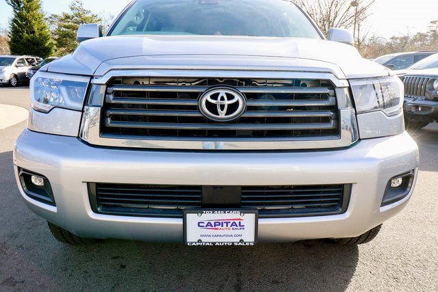 Used 2018 Toyota Sequoia SR5 image 18