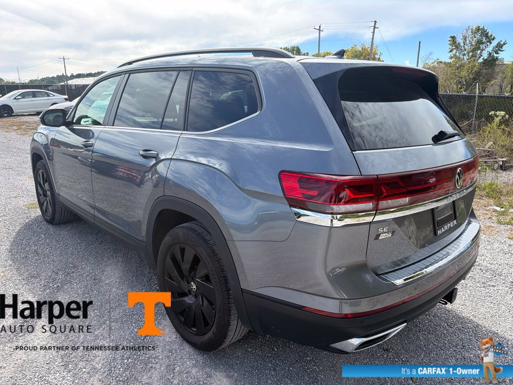 Used 2025 Volkswagen Atlas SE w/ Panoramic Sunroof Package AWD/4WD image 3