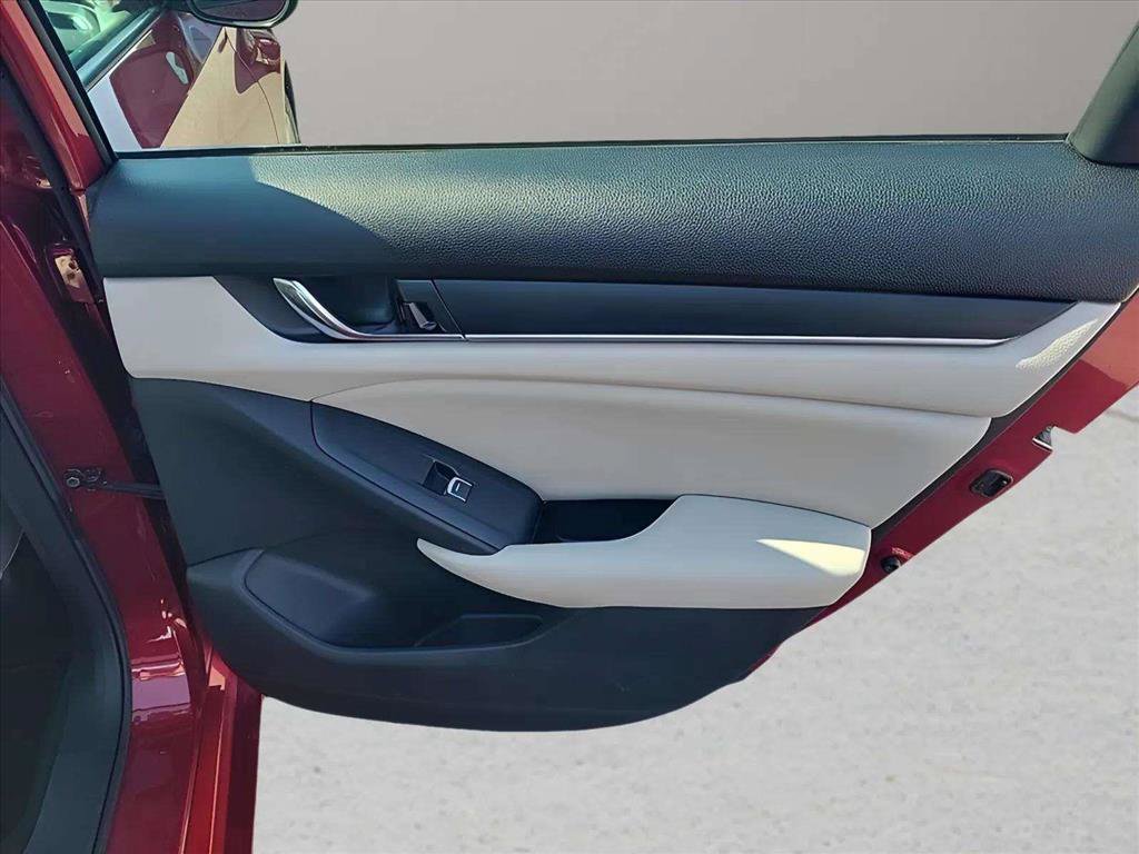 Used 2019 Honda Accord LX image 21