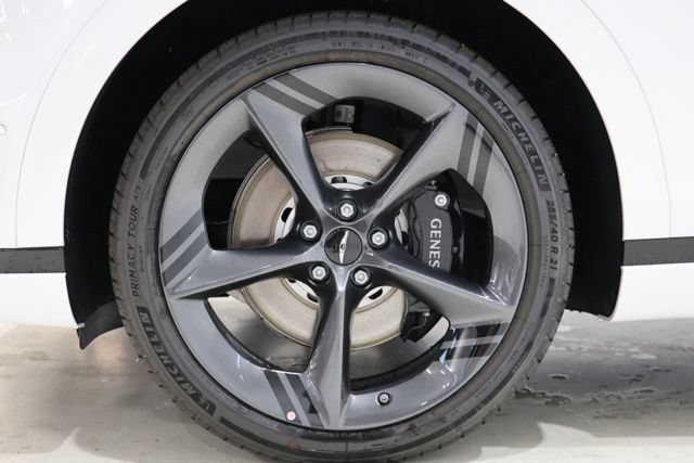 New 2026 Genesis GV70 2.5T Sport Prestige w/ G1 Accessory Package AWD/4WD image 9