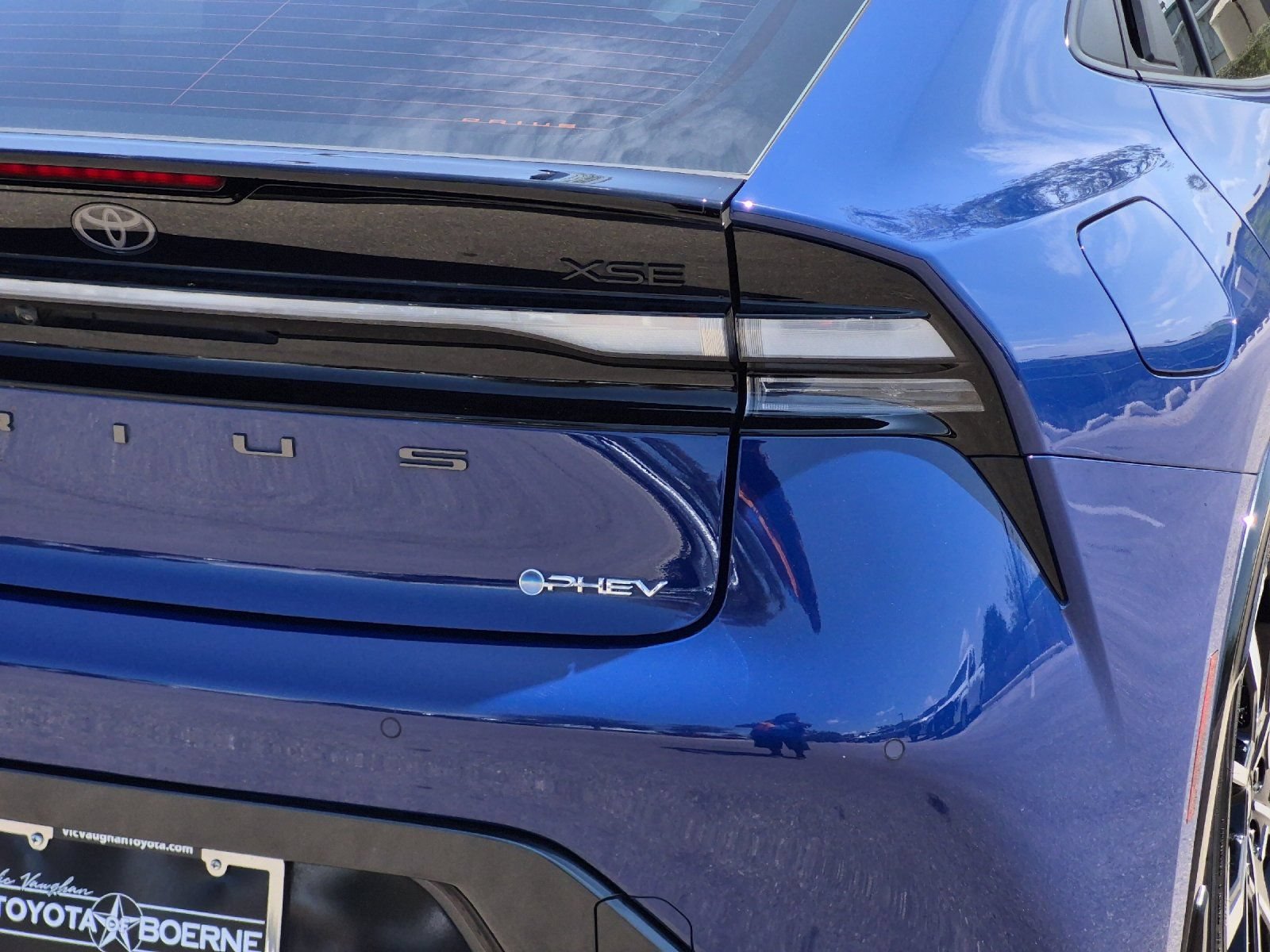 Certified 2025 Toyota Prius Plug-In Hybrid FWD image 23
