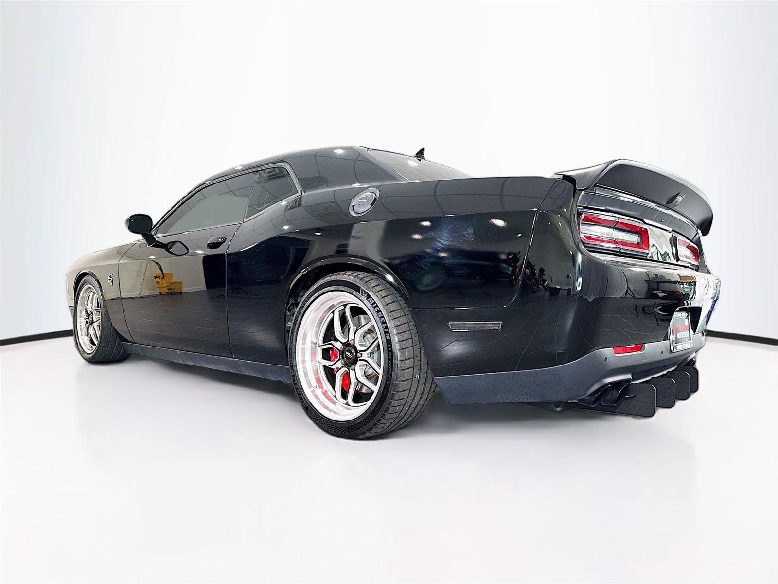Used 2022 Dodge Challenger SRT Hellcat Redeye RWD image 6
