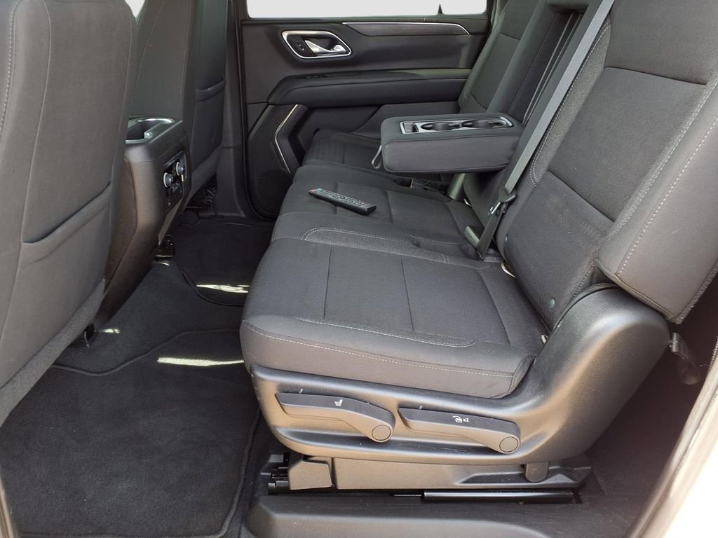 Used 2021 Chevrolet Suburban LS image 25