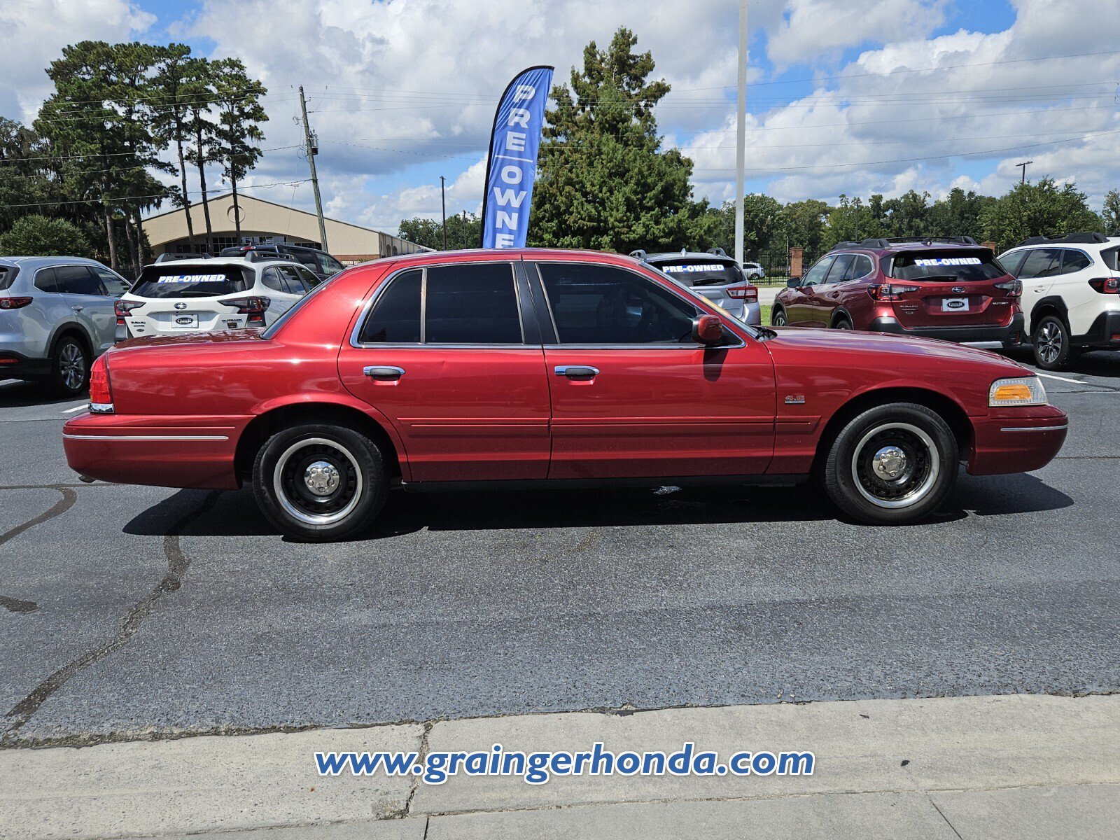 Used 2000 Ford Crown Victoria RWD image 6