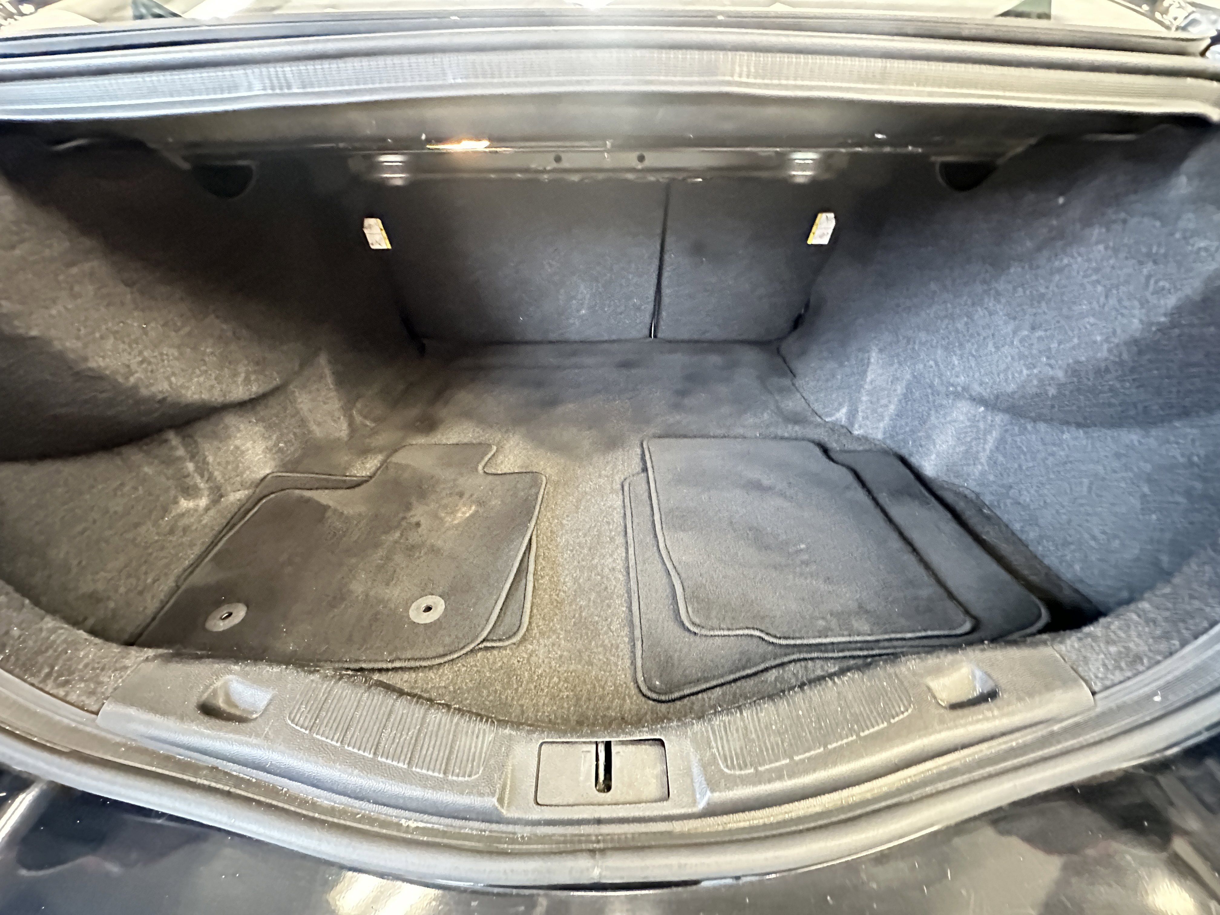 Used 2017 Ford Fusion SE w/ Fusion SE Technology Package image 14