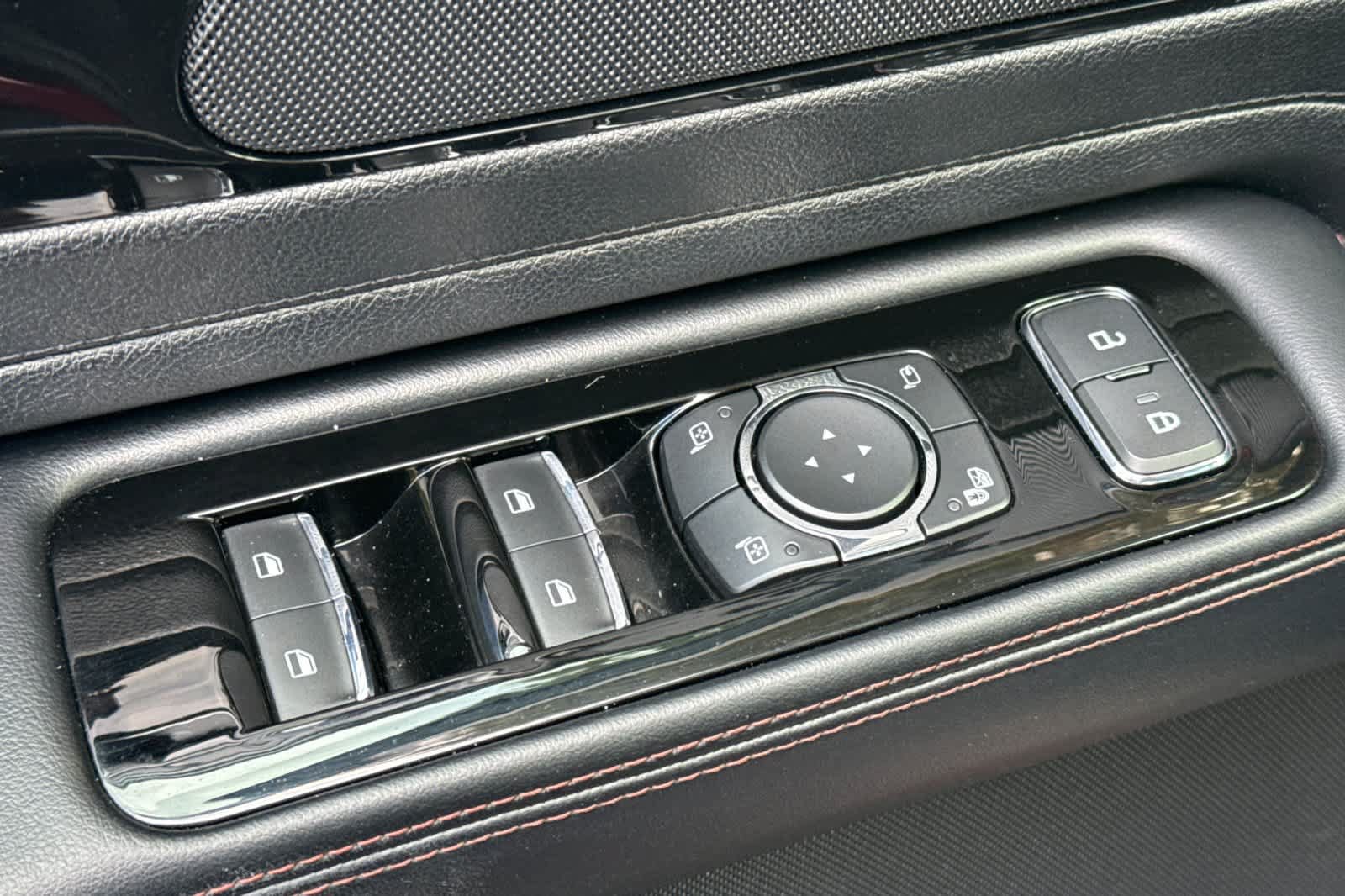Used 2020 Lincoln Aviator Reserve RWD image 13