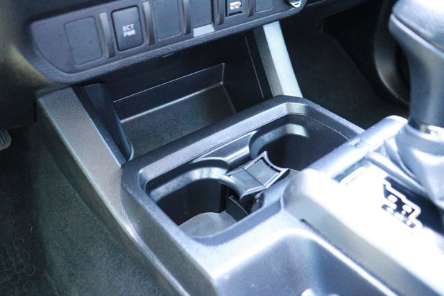 Used 2021 Toyota Tacoma SR5 RWD image 16