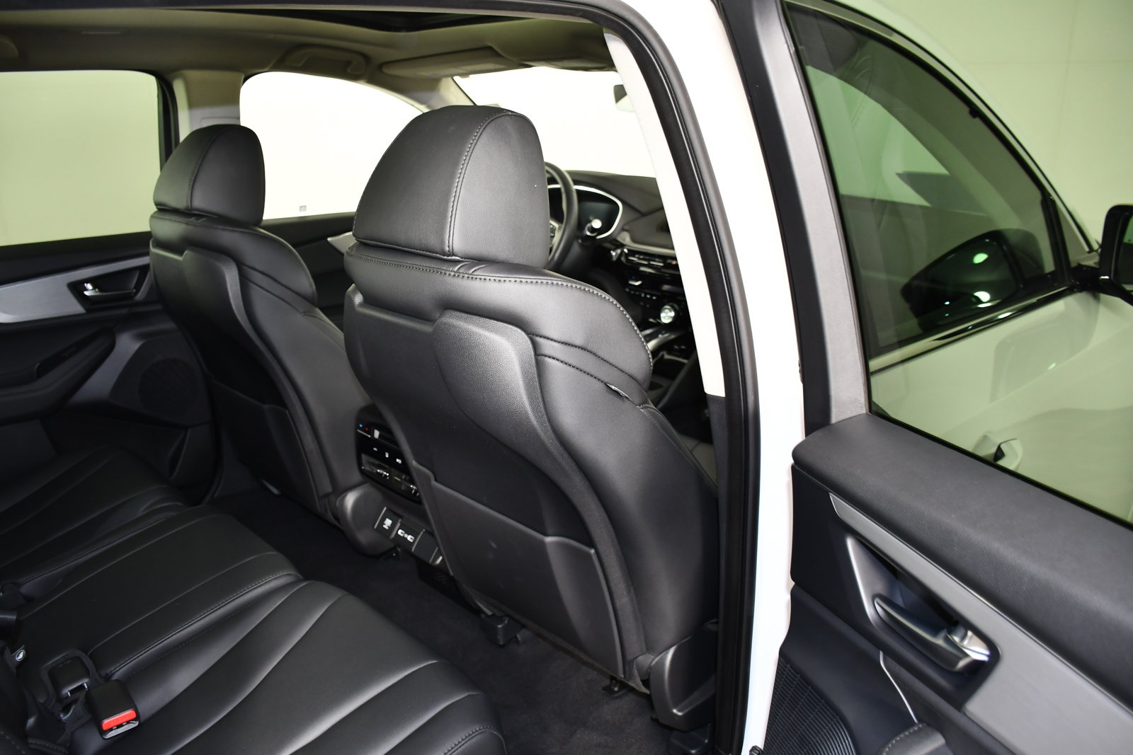 Certified 2024 Acura MDX SH-AWD image 44