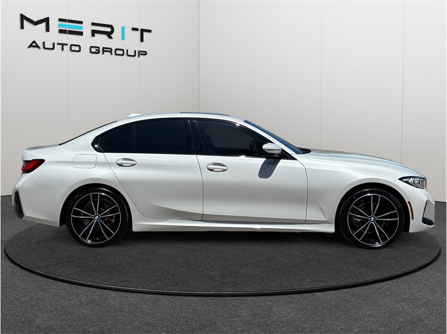Used 2023 BMW 330i xDrive Sedan w/ M Sport Package image 10