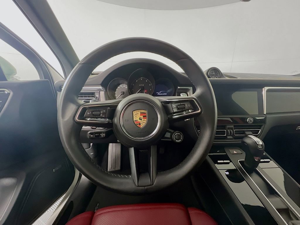 Certified 2023 Porsche Macan GTS image 12