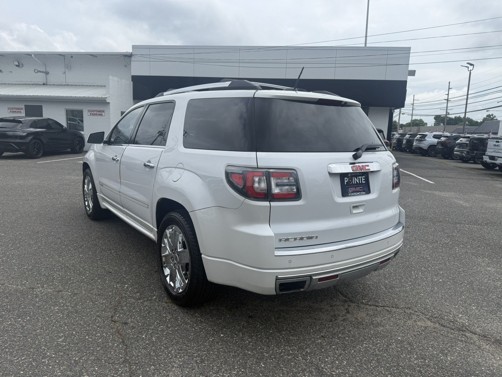 Used 2016 GMC Acadia Denali FWD image 5