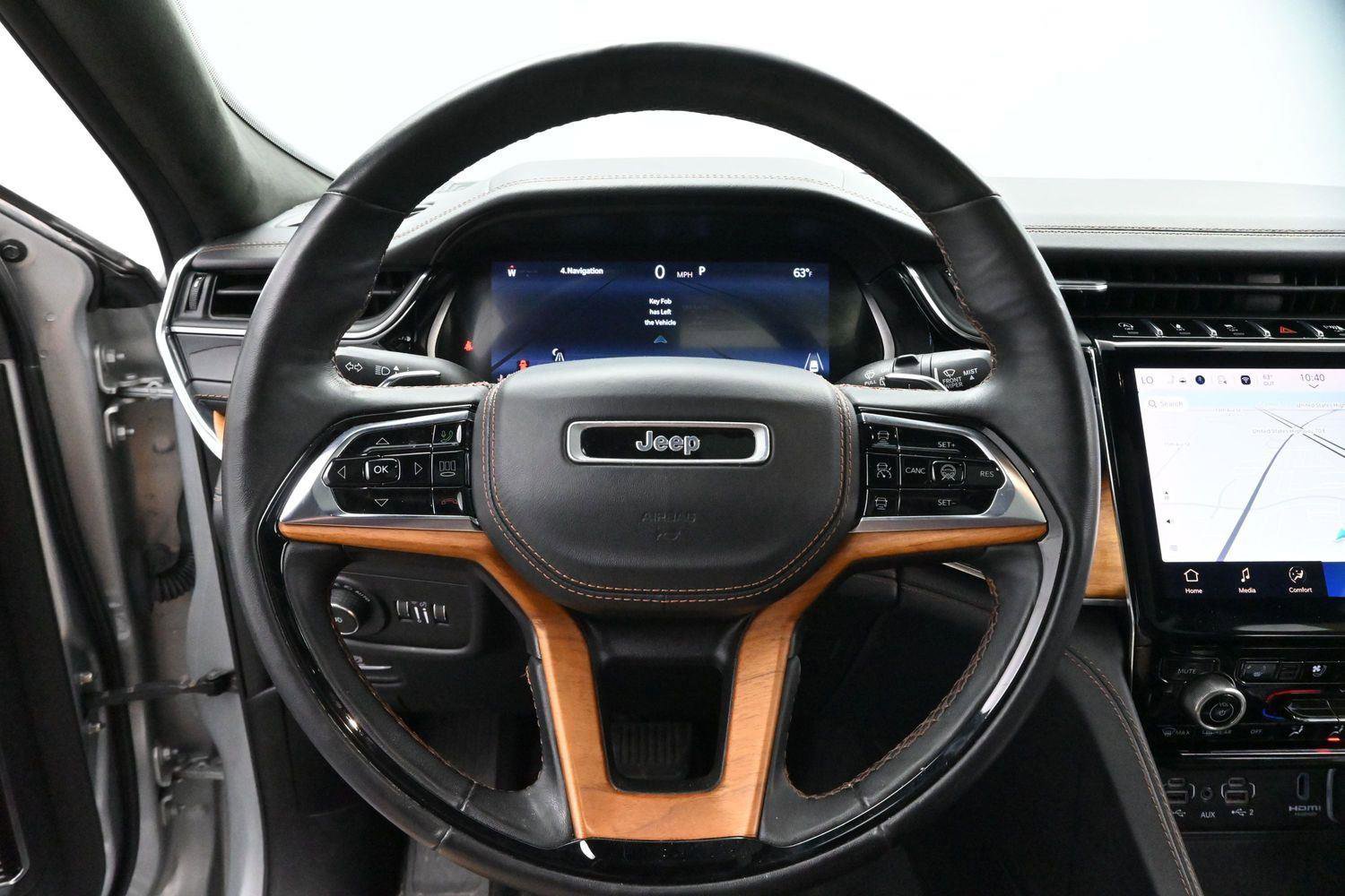 Used 2023 Jeep Grand Cherokee L Summit image 15