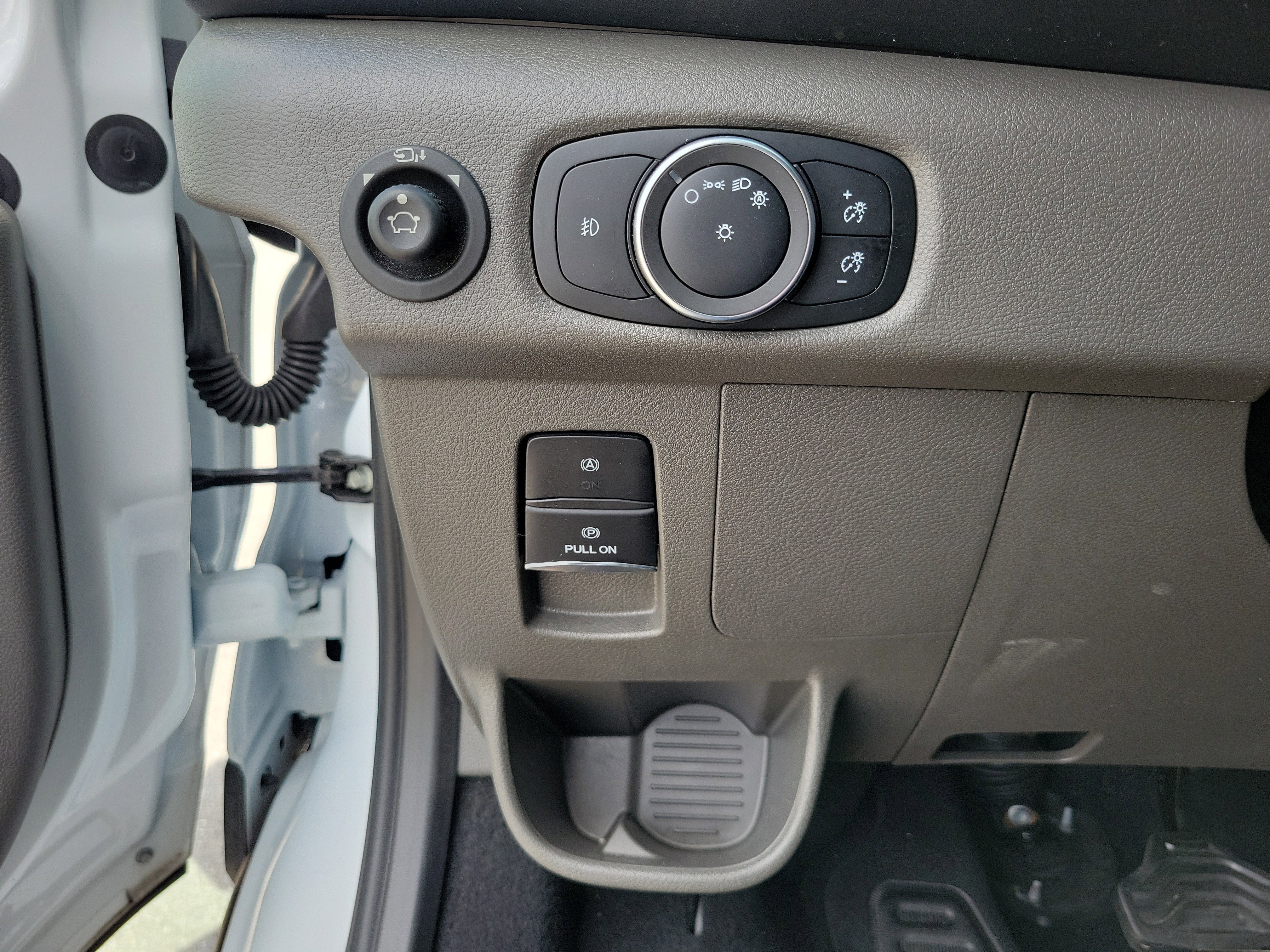 Used 2025 Ford Transit 350 XLT RWD image 25