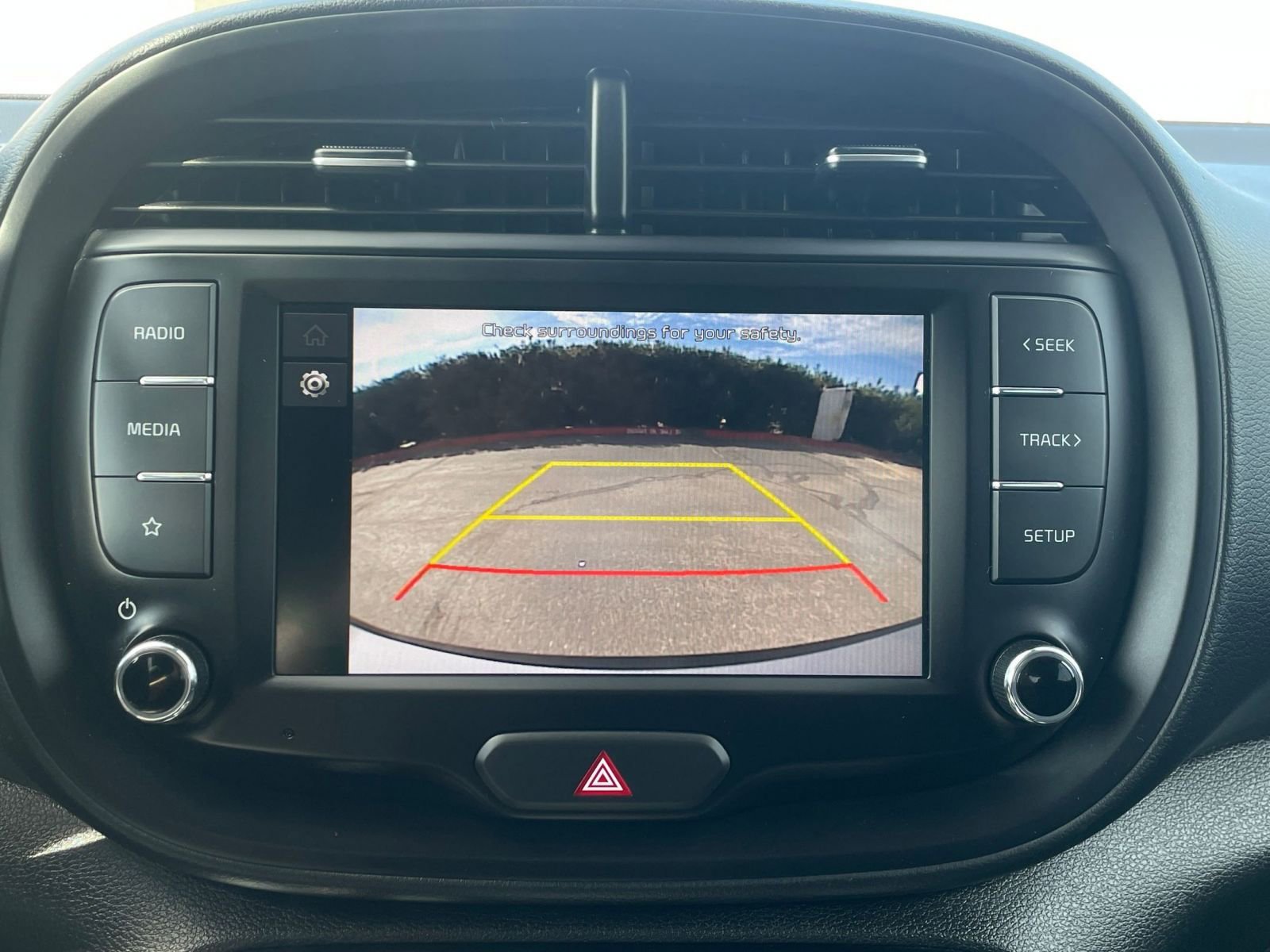 Used 2025 Kia Soul LX w/ LX Technology Package image 22