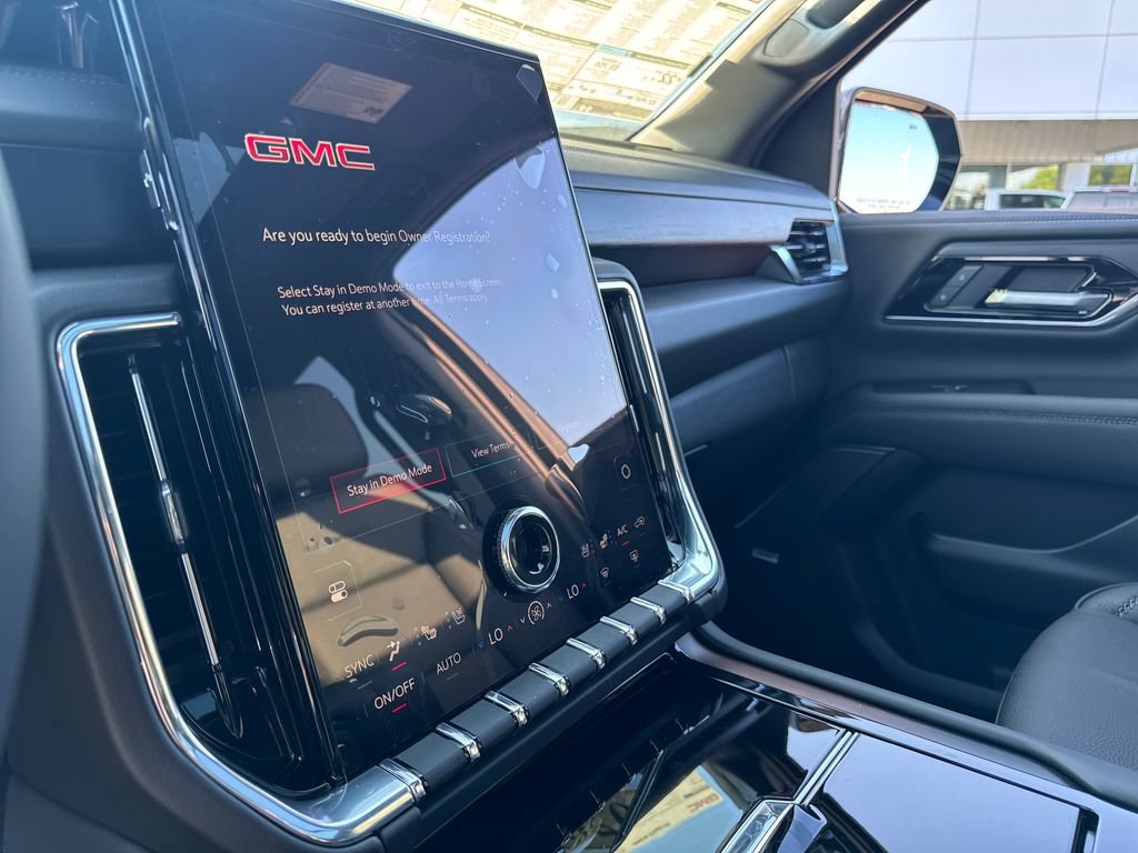 New 2026 GMC Yukon XL Denali w/ Denali Reserve Package AWD/4WD image 19