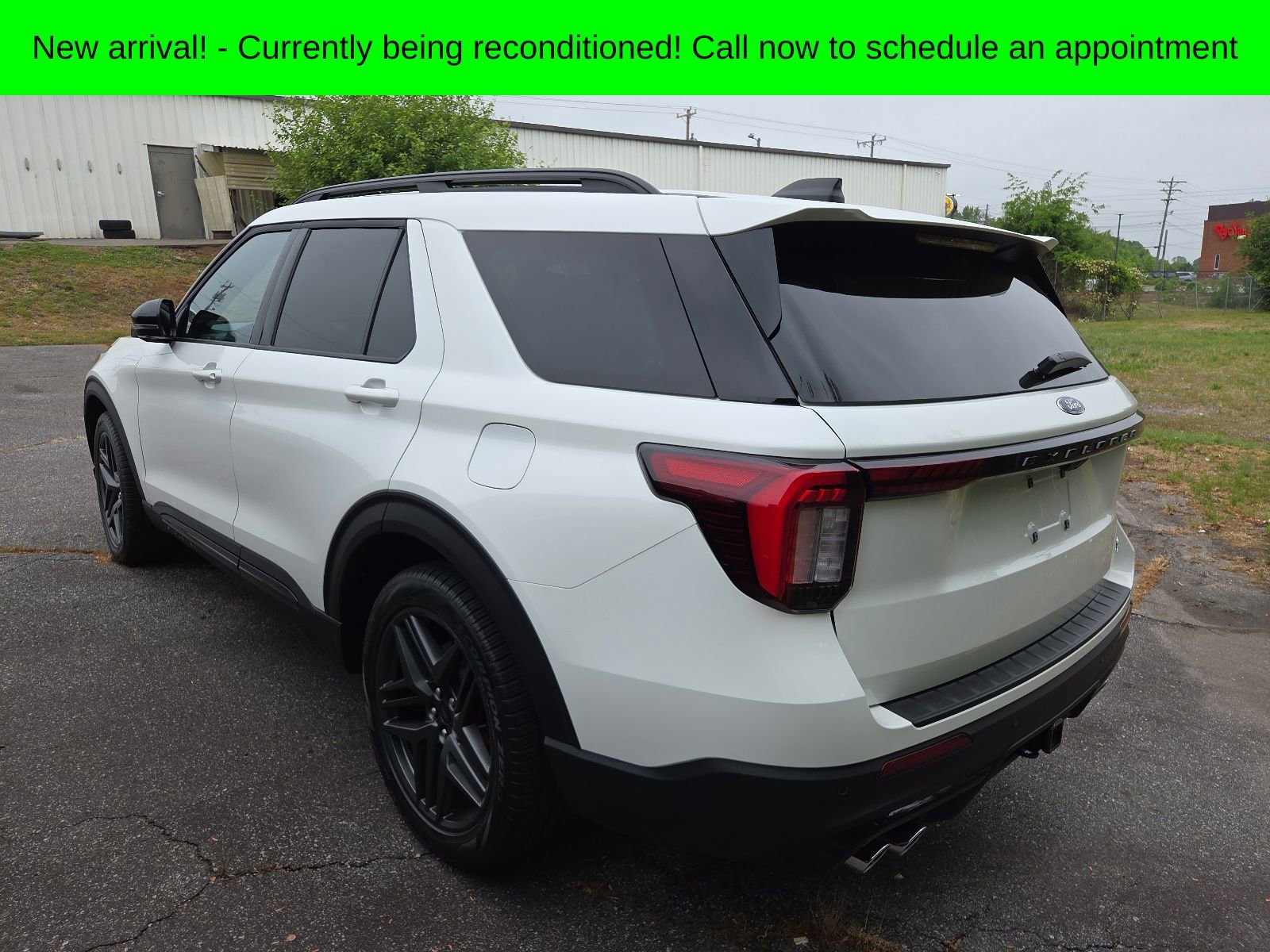 Used 2025 Ford Explorer ST w/ Sun And Sound Package AWD/4WD image 3