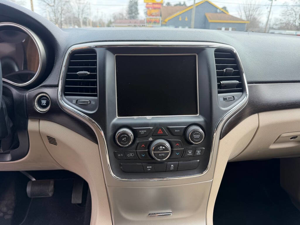 Used 2014 Jeep Grand Cherokee Laredo w/ 18" Wheel & 8.4" Radio Group image 15