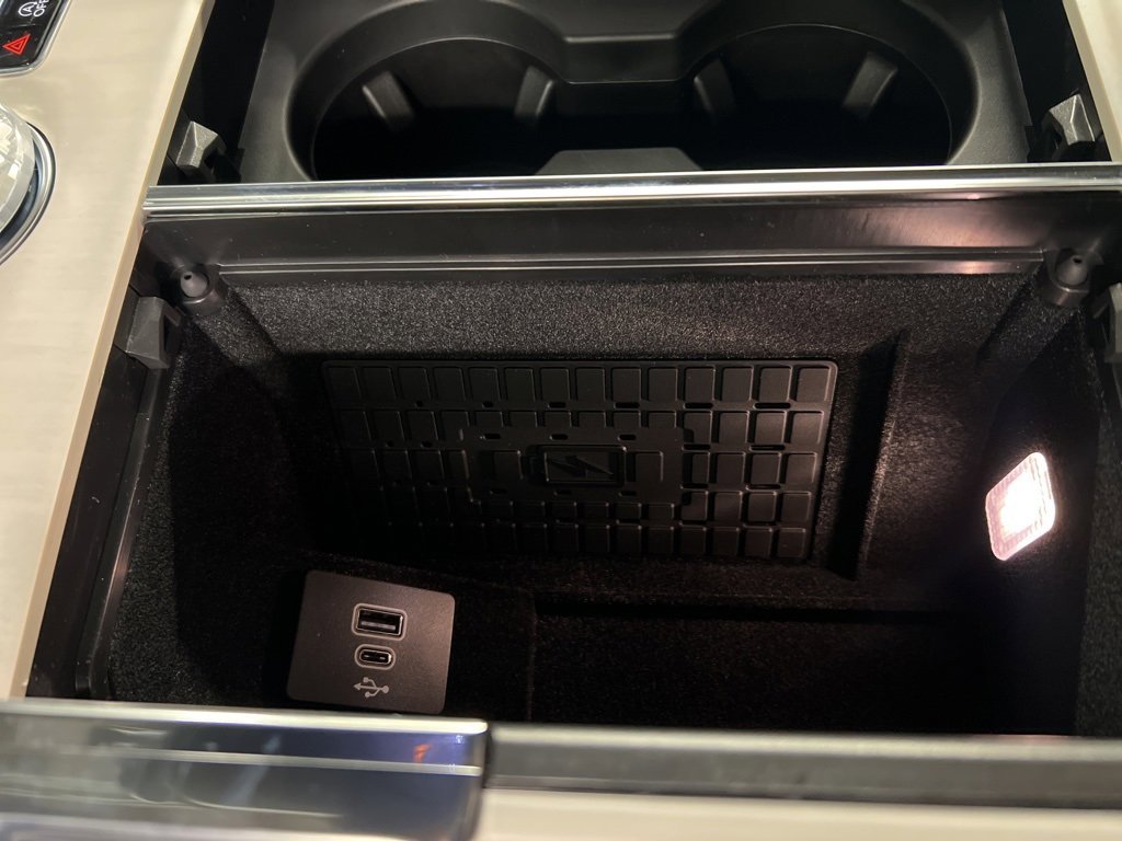 New 2026 Lincoln Navigator Reserve w/ Jet Appearance Package image 17