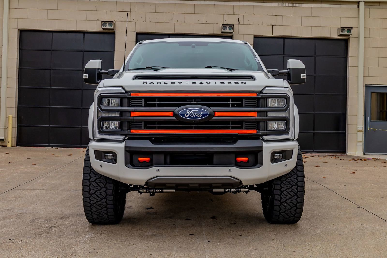 Used 2023 Ford F250 Lariat w/ Lariat Ultimate Package AWD/4WD image 2