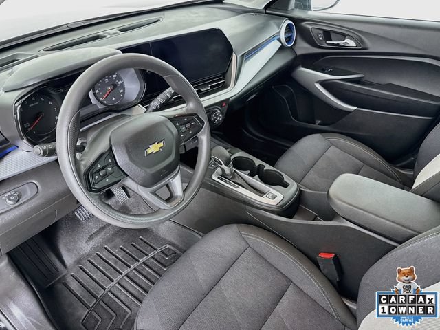 Used 2025 Chevrolet Trax LS w/ LS Convenience Package FWD image 14