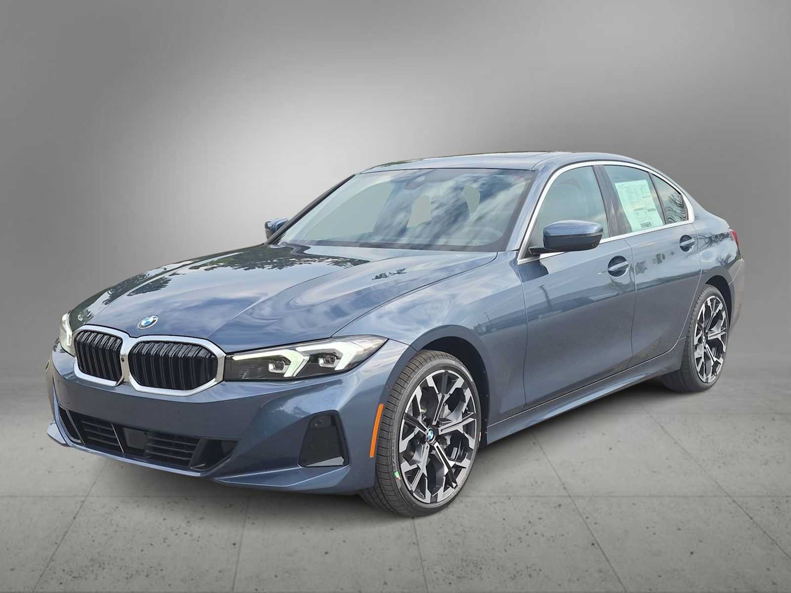 New 2026 BMW 330i xDrive Sedan w/ Premium Package AWD/4WD image 4