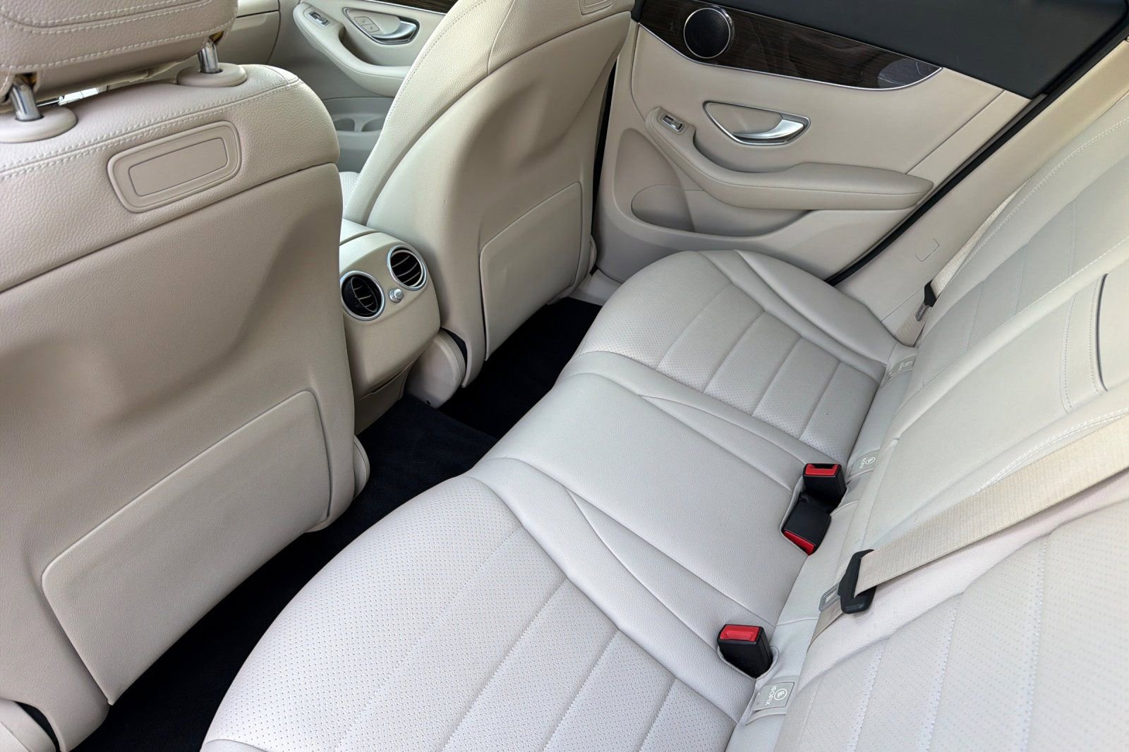 Used 2019 Mercedes-Benz GLC 300 image 13