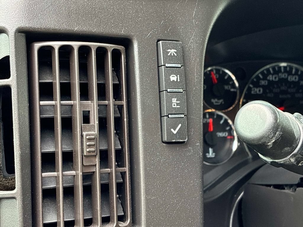 Used 2020 Chevrolet Express 2500 Extended w/ Communications Package RWD image 20