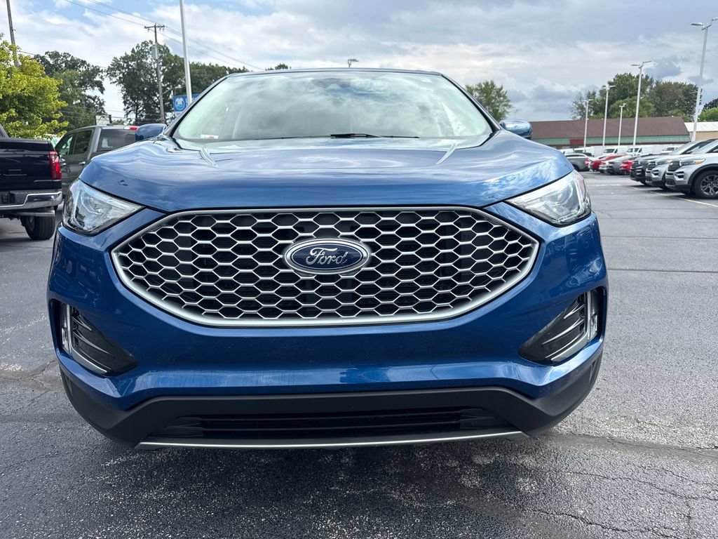 Used 2024 Ford Edge SEL w/ Convenience Package AWD/4WD video 3