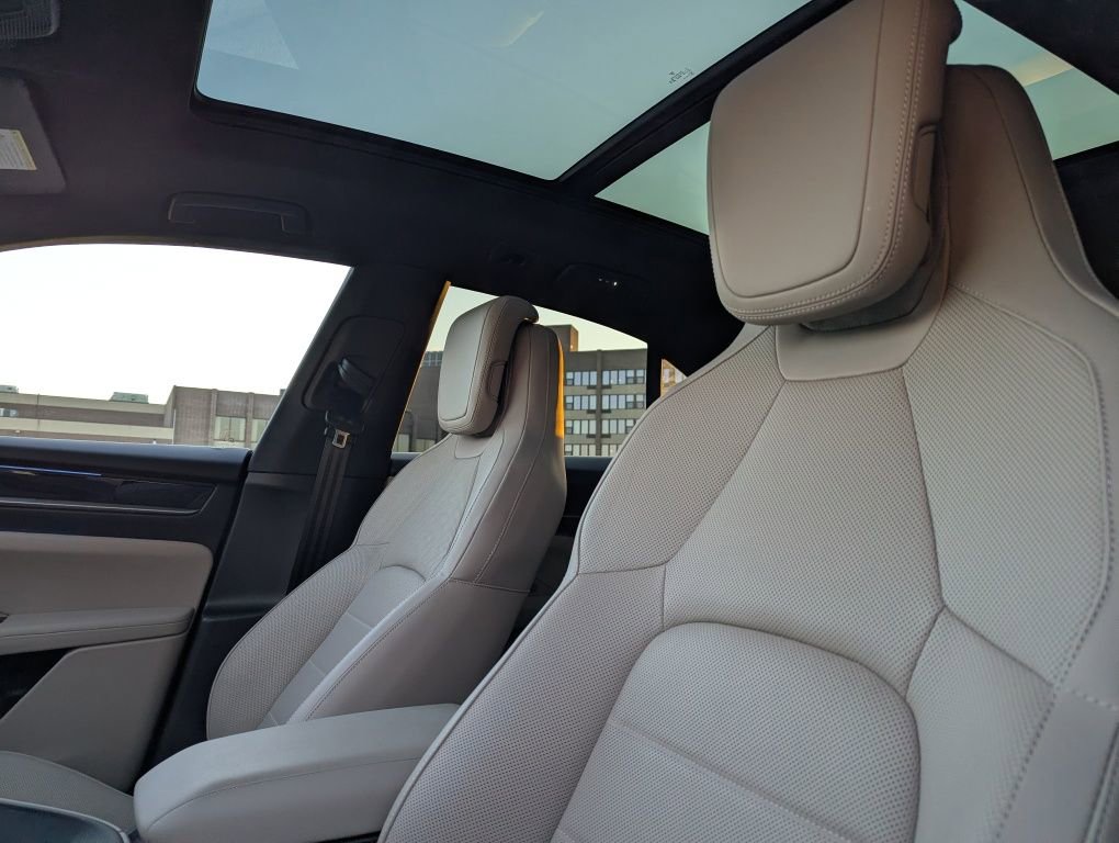 Certified 2025 Porsche Macan Electric image 21